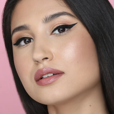 Фото Водостійка підводка для очей Huda Beauty Liquid Eyeliner Pen чорна 1.9 г Eyeliner Pen