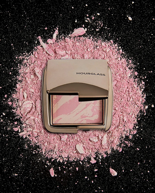 Фото Преміальні рум&rsquo;яна для природного тону шкіри від Hourglass Ethereal Glow