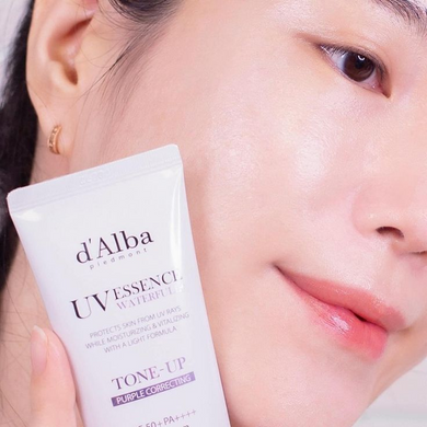 Фото Солнцезащитный крем D'Alba Waterfull Tone-Up Sun Cream Purple для осветления кожи 50 мл Cream Purple