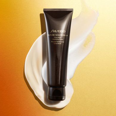 Фото Пінка для вмивання Shiseido Future Solution LX New Extra Rich Cleansing Foam 125мл Future Solution LX