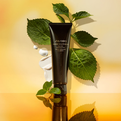 Фото Пінка для вмивання Shiseido Future Solution LX New Extra Rich Cleansing Foam 125мл Future Solution LX