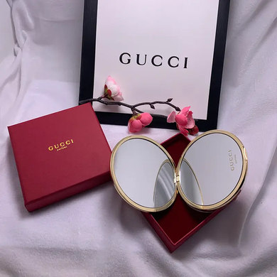 Фото Карманное двойное зеркало Gucci золотое Gucci Mirror Gold