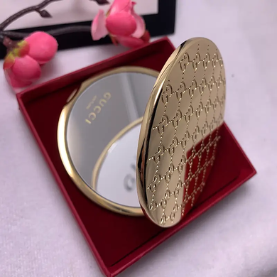 Фото Карманное двойное зеркало Gucci золотое Gucci Mirror Gold