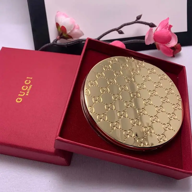 Фото Карманное двойное зеркало Gucci золотое Gucci Mirror Gold