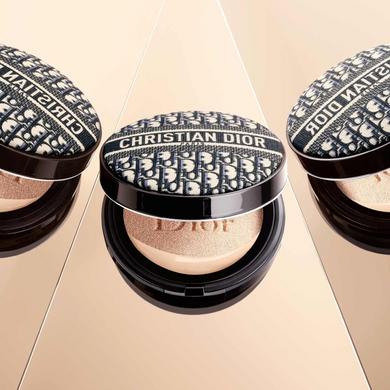 Фото Зволожуючий тональний кушон з захистом SPF35 Dior 14 г Dior 0N