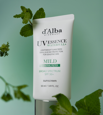 Фото Солнцезащитный крем D'Alba Waterfull Mild Mineral Filter Sun Cream SPF 50+PA+++ 50 ml Mineral Filter